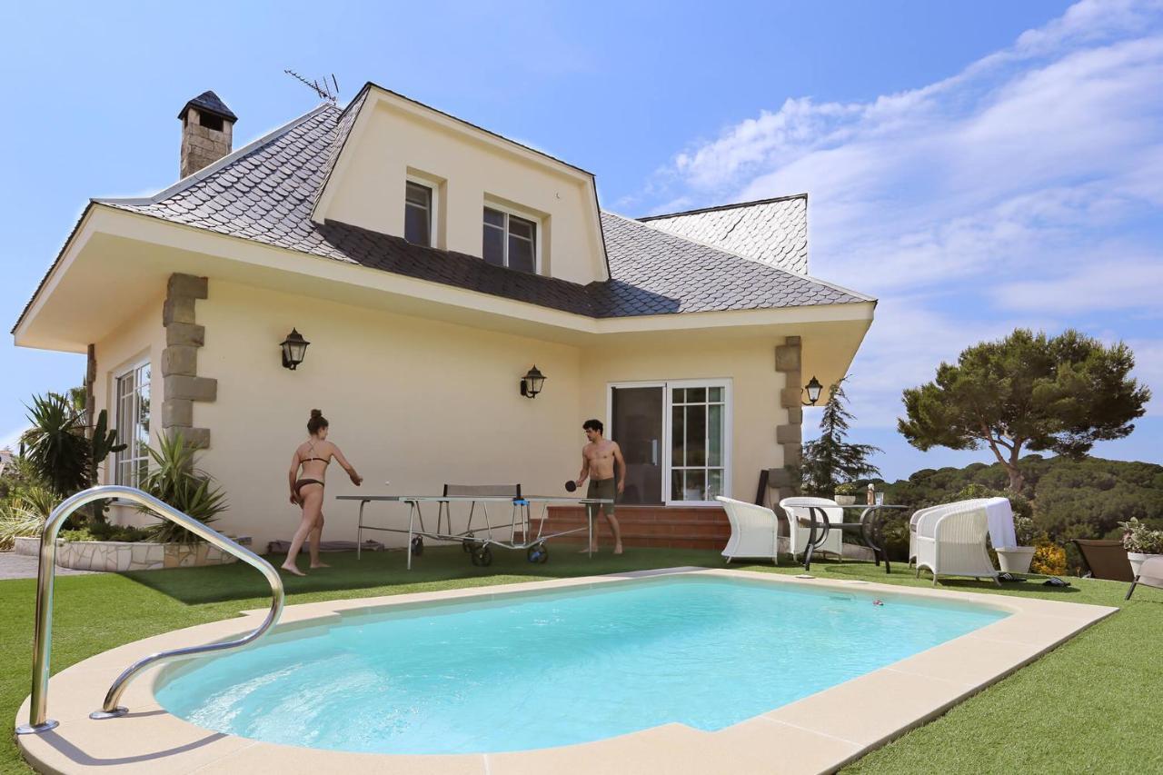 Homestay Villa Estrella - Costa Brava カレーリャ エクステリア 写真