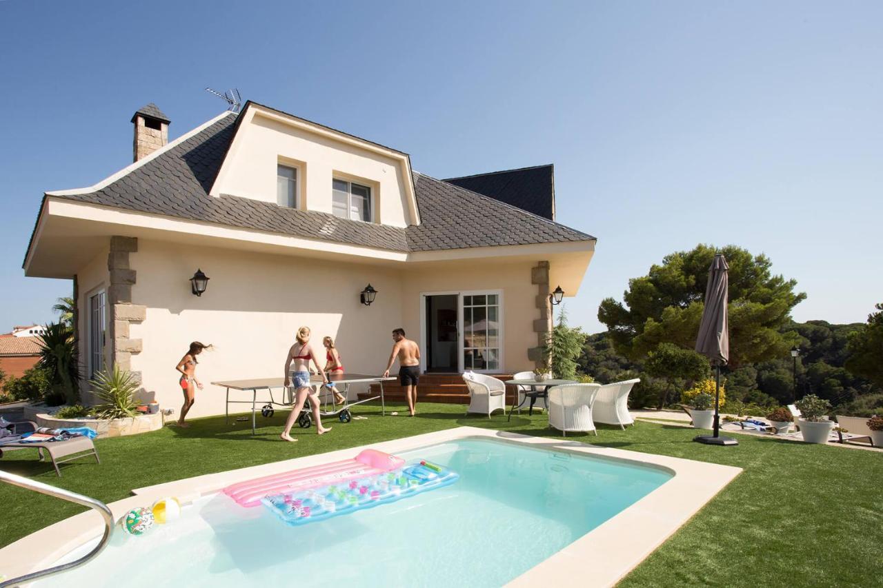 Homestay Villa Estrella - Costa Brava カレーリャ エクステリア 写真